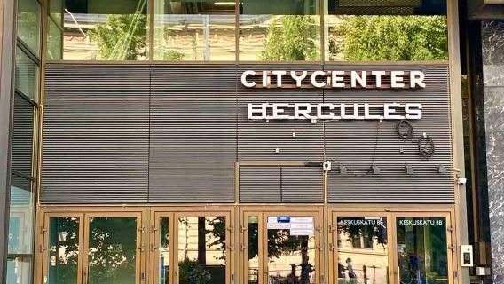 Helsinki Audio Tour: Nightlife, Legends & Landmarks Unveiled