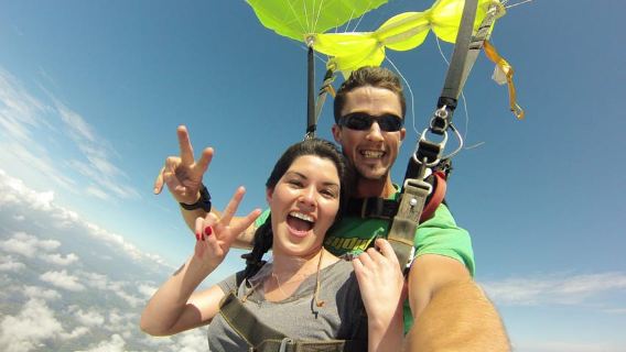 San Antonio: Tandem Skydiving Experience