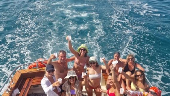 From Naples: Full-Day Ischia Boat Tour with Lunch & Swimming