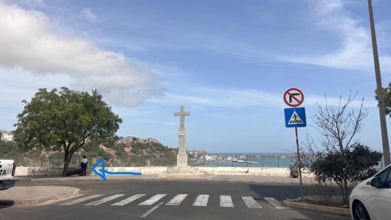 Walking Tour: Street arts, Markets, History and Architecture