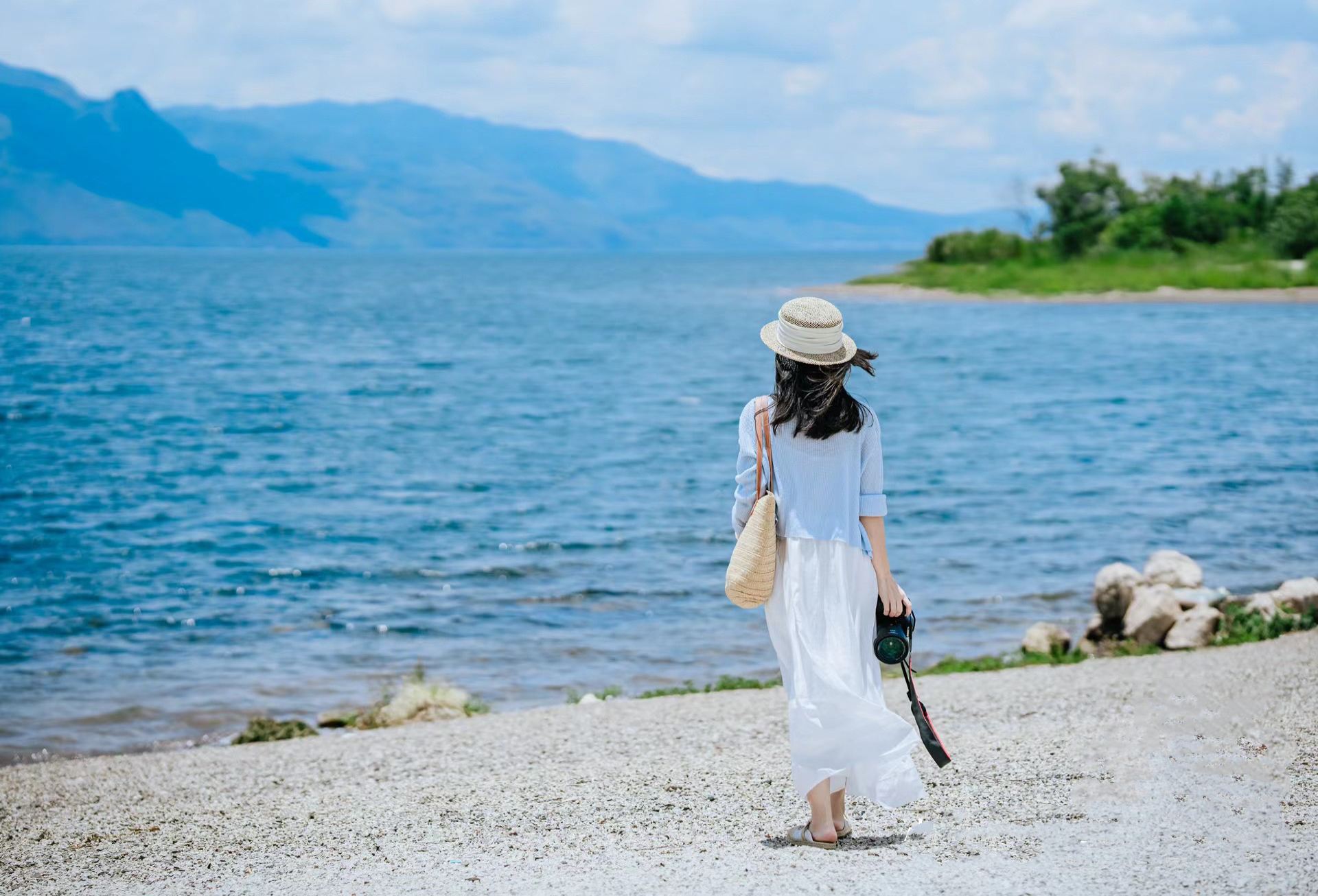 撫仙湖祿充+明星魚洞+粉紅沙灘+灣子溝一日遊【獨立私家團】