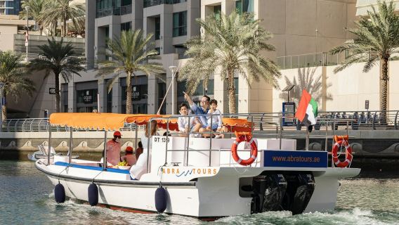 Dubai Marina: 60-Min Sightseeing Boat Tour by Abra Tours