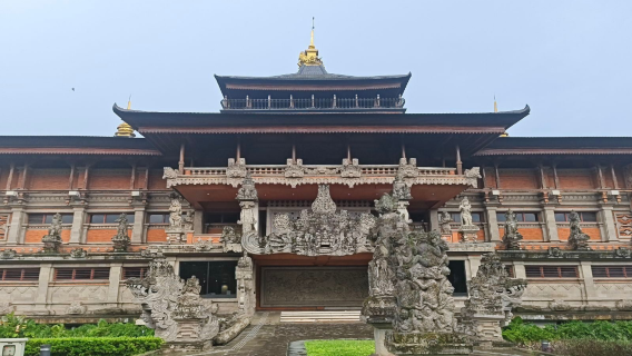 中雅加達日遊