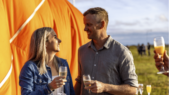 Gold Coast: Hot Air Balloon Flight, Sparkling Wine & Photos