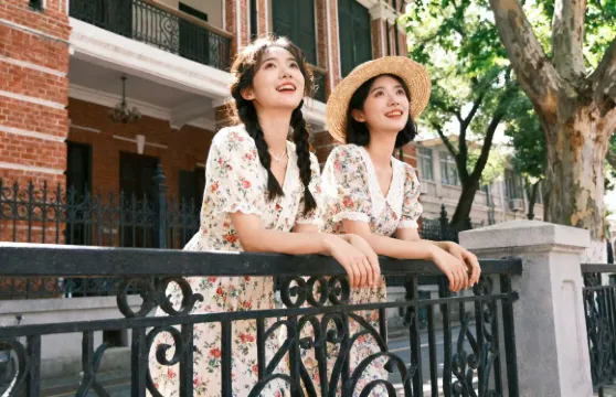 武漢黎黃陂路Trip Moments【跟拍攝影親子照情侶閨蜜兒童跟拍家庭Trip Moments】