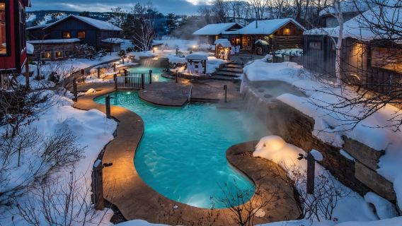 多倫多出發定制包車一日遊：藍山度假村+藍山滑雪場+懸崖公園