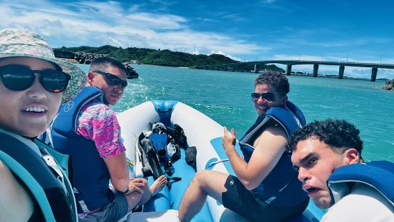 グループみんなで楽しめる！10人乗りバナナボート！！