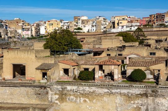 From Naples: Pompeii and Herculaneum - Small Group Tour