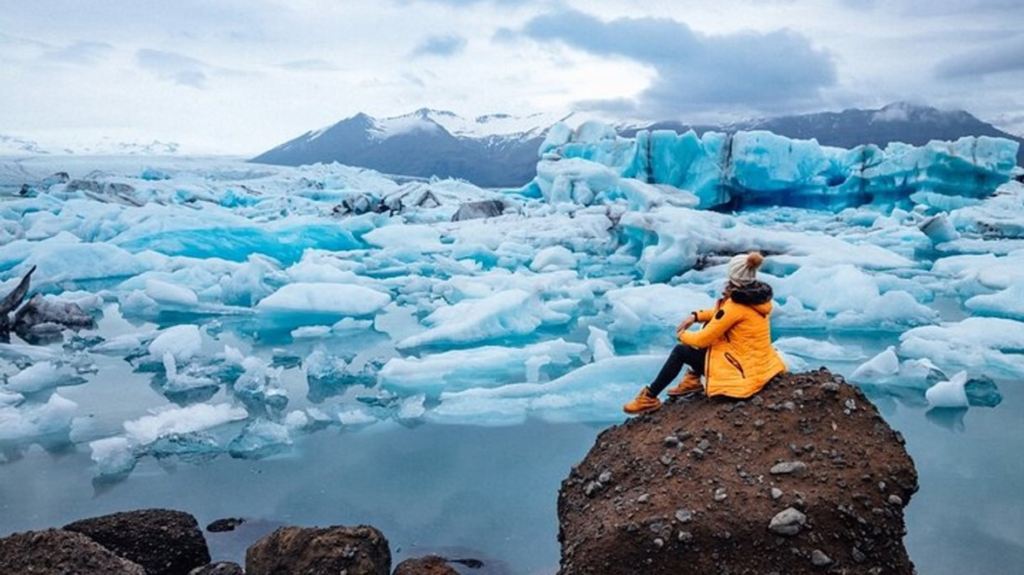 冰島冰河湖+鑽石冰沙灘+南海岸瀑布+黑沙灘+維克中文一日遊