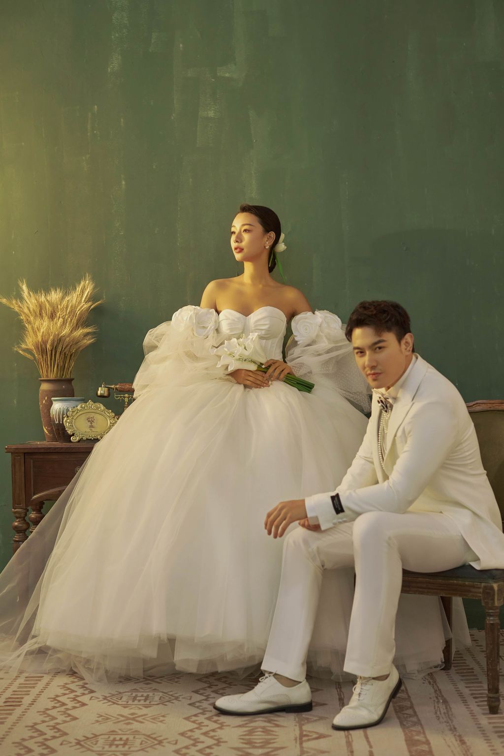 Zepu Reisefotografie[Rosenblumenfarm / Zauberhafter Zepu-Stilpark / Fahrer, Reiseleiter & Trip Moments + Hochzeitsfotos mit Drohnenaufnahmen und Kurzfilm]