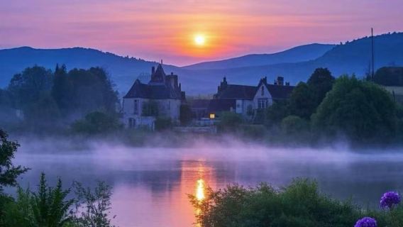 Private Charter Day Tour in Giverny: Fondation Monet in Giverny + Museums + Churches + Town Scenery