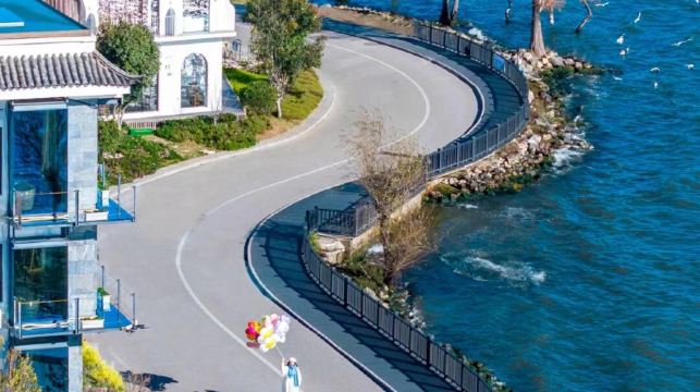 麗江大理【8-16人小團+雙廊+聖托里尼+磻溪S灣】一日遊