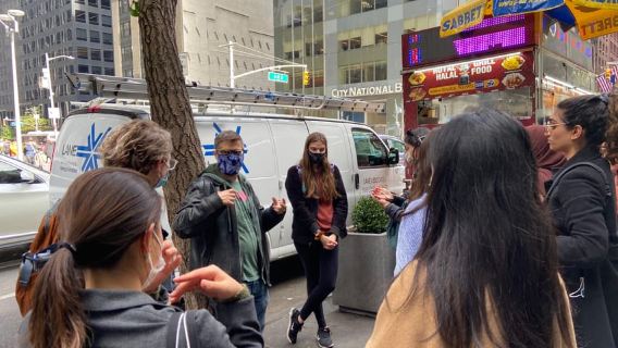 New York: Midtown Manhattan Street Food Walking Tour