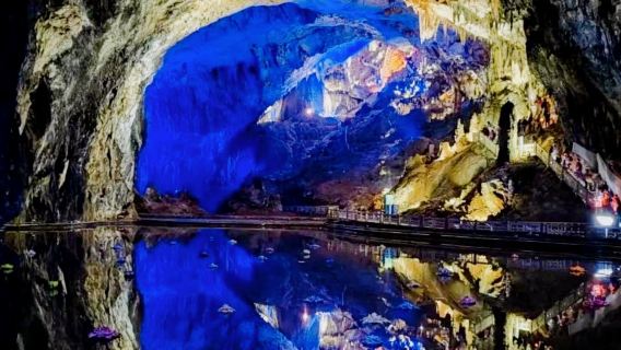 [Exclusive private charter] One-day trip from Kunming to Mile Chengzi Ancient Village and Alu Ancient Cave