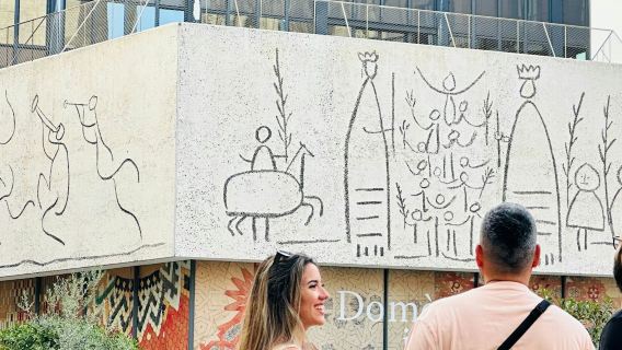 Barcelona: Walking Tour + Picasso Museum Fast Track Ticket