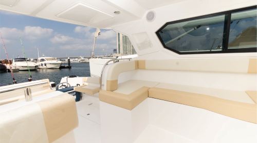 Luxury Yacht Cruise: Explore Dubai Iconic Sights in Style Transport Passes 4