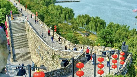 Confucius Temple Qinhuai River + Ming Xiaoling Mausoleum + Sun Yat-sen Mausoleum + Jiming Temple + Nanjing Museum guide private charter G