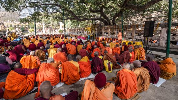 2-Day Varanasi & Bodhgaya Pilgrimage Tour with Sarnath & Boat Ride