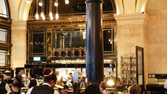 London The Wolseley restoran viral tempahan tempat duduk restoran