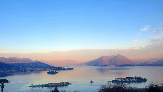 Stresa: Lake Maggiore and Borromean Islands Sunset Cruise