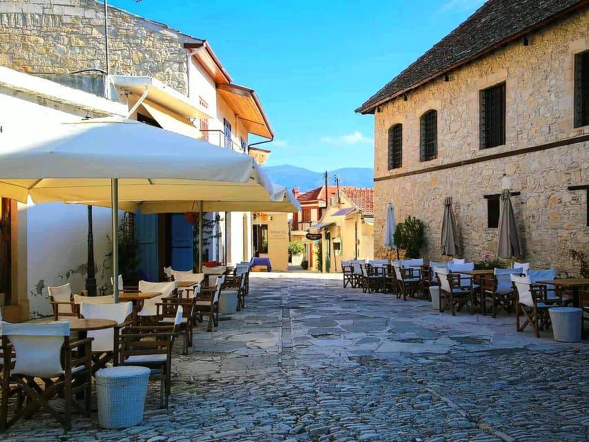 Paphos: tour di Troodos, monastero di Kykkos, Omodos e cantina vinicola