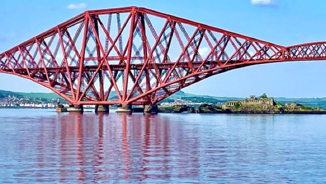 愛丁堡來回-福斯橋 + 南昆斯費里 +法夫【中文包車一日遊】