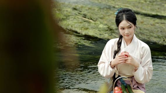 Travel Photoshoot in Deqing[Chaoding Mountain/Jinlin Village photography services including companion photography, follow-up shooting, aerial photography, and multilingual translation photographer guide]