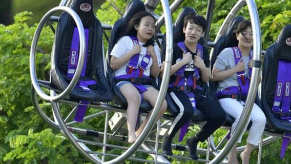 Сингапурский аттракцион Slingshot - экстремальные качели GX5