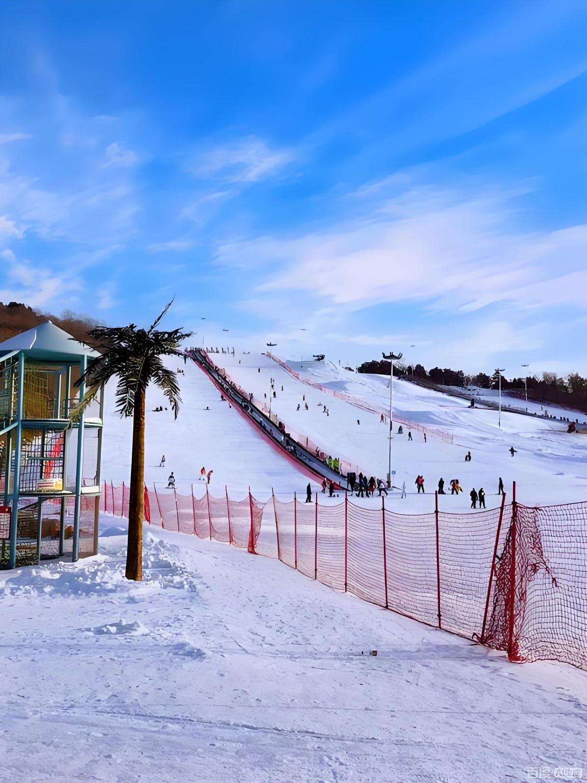 tour di un giorno alla stazione sciistica internazionale di Tianjin Jizhou | Tour tour privato(include biglietto d'ingresso e attrezzatura da sci)