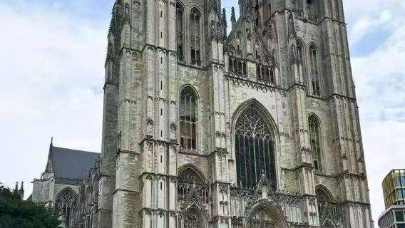 比利時布魯塞爾大廣場+尿尿小童+原子球塔+藝術之丘一日遊包車