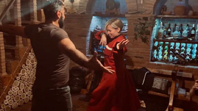 Fiesta tradicional georgiana Supra en Tiflis Avlabari con servicio de coche privado con conductor