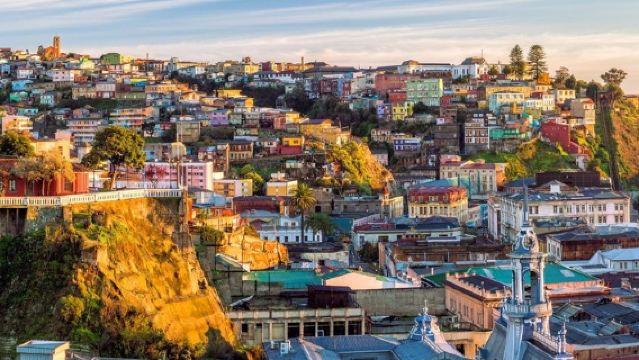 Santiago: Viña del Mar, Valparaiso & Casablanca Valley Tour