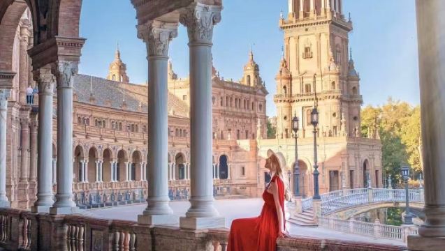 塞維利亞出發：阿爾罕布拉宮+格拉納達中文包車一日遊-不含門票