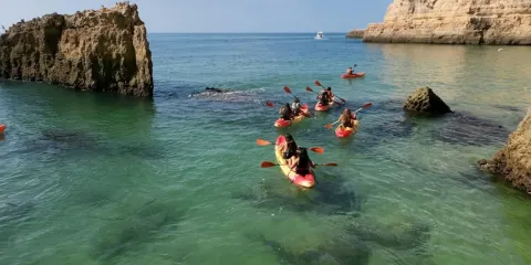 阿爾馬桑德佩拉出發:阿爾加維海岸線與海洞獨木舟之旅
