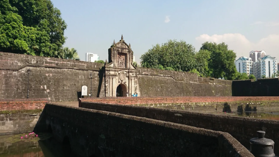 菲律賓馬尼拉專業翻譯｜導遊地陪 旅行嚮導 商務翻譯/專屬私人定制 · 自由行地接