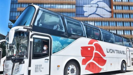From Taipei: Yehliu, Shifen, Houtong & Jiufen One Day Tour