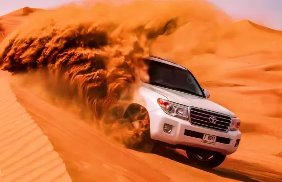 杜拜沙漠沖沙一日遊【網紅沙漠營地+日落+騎駱駝+表演+晚餐】