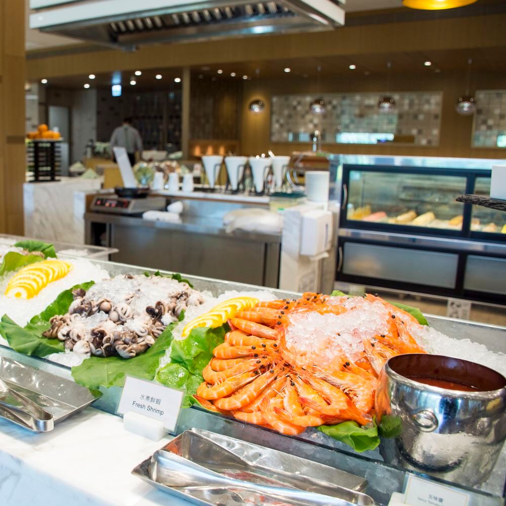 All-you-can-eat Mittags- oder Abendessen-Gutschein für das Courtyard by Marriott Taipeh - The Lounge Restaurant (am Wochenende +NT$300)