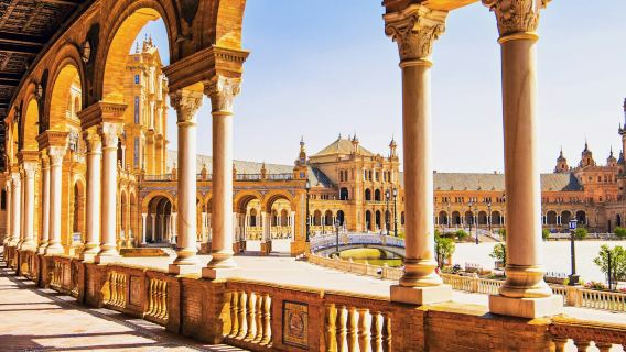 Seville: City Walking Tour + Roundtrip from Madrid by Train
