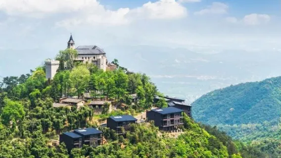 China Zhejiang-Huzhou one-day tour private charter/ Chinese/English/Japanese/Korean small language translation C