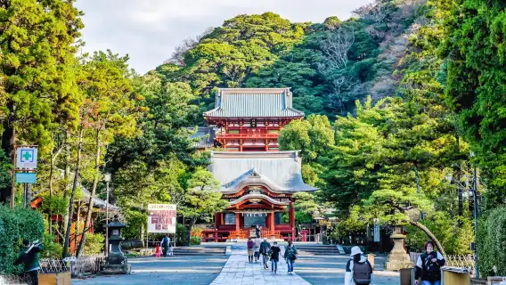 日本横浜+鎌倉ワンデーツアー|江ノ電レトロ電車+港のロマンチックな夜景