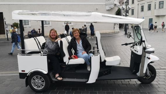 Budapest: Tham quan bằng xe điện Tuktuk