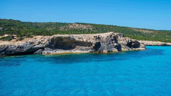 Latchi: Blue Lagoon Mediterranean One Boat Cruise