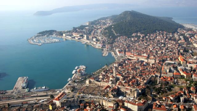 Chia đôi: Chuyến du ngoạn bằng thuyền Riviera kéo dài 1,5 giờ kèm đồ uống miễn phí