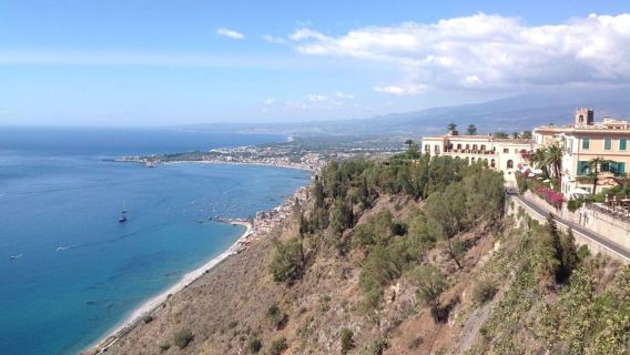 Taormina: Private tour with English/Romanian/Spanish/French/Italian guide