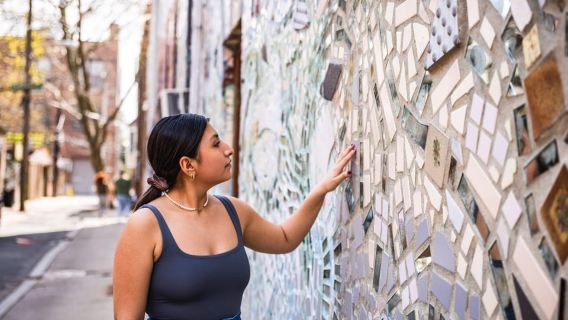 Tour tham quan tranh tường và nghệ thuật đường phố Philadelphia cùng Magic Gardens