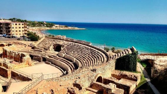 巴塞隆納出發羅馬遺跡塔拉戈納 + 藝術小鎮錫切斯一日遊