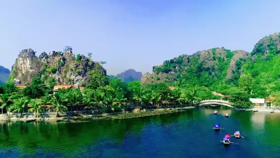 ニンビン1日ツアー：ホアル、チャンアン＆ムアケーブ（ビュッフェランチ・送迎付き）