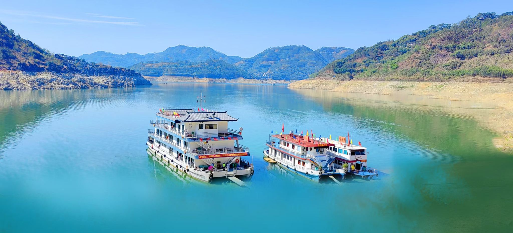 貴州興義萬峰湖水上遊船觀光體驗【90分鐘欣賞湖光山色+山水秘境童話城堡】