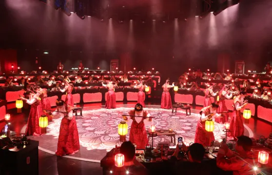 【武皇盛宴·宮廷餐秀】陝西西安大唐盛宴|全景沉浸式古代文化宮廷餐秀【可選午宴/晚宴+觀看演出,夢迴長安】